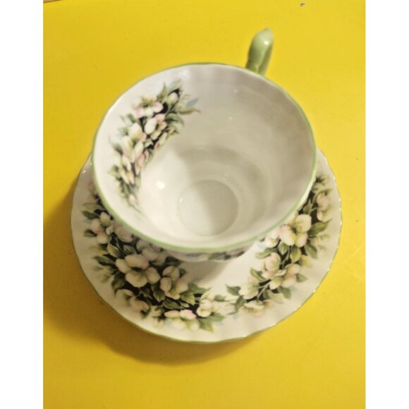 Vintage Royal Albert Tea Cup and Saucer Set, Fragrance Series, Orange Blossom - Picture 7 of 12